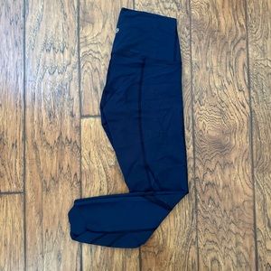 Lululemon Navy Capri Leggings, Scalloped Bottom